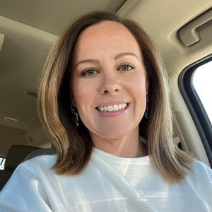 Meet your Posher, Caroline